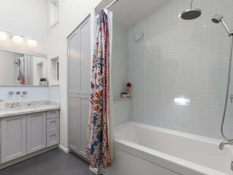 1601 E 4th Avenue, Vancouver, BC, V5N 1J7 - 21