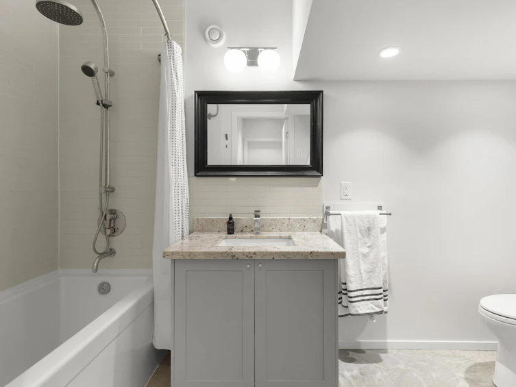1601 E 4th Avenue, Vancouver, BC, V5N 1J7 - 33
