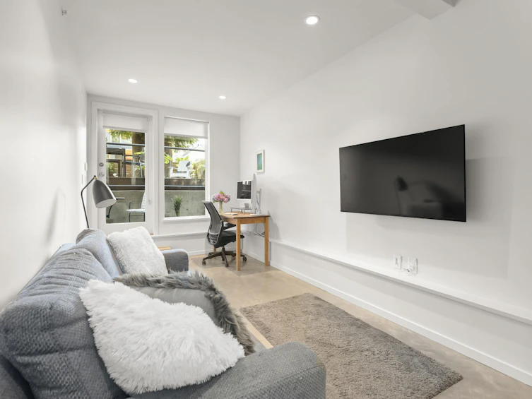 1601 E 4th Avenue, Vancouver, BC, V5N 1J7 - 26