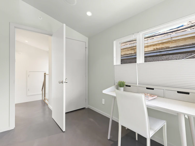 1601 E 4th Avenue, Vancouver, BC, V5N 1J7 - 19