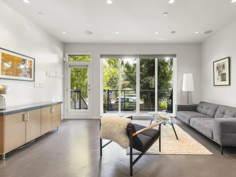 1601 E 4th Avenue, Vancouver, BC, V5N 1J7 - 2