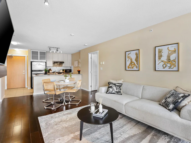 1102-2289 Yukon Crescent, Burnaby, BC, V5C 0B2 - 3