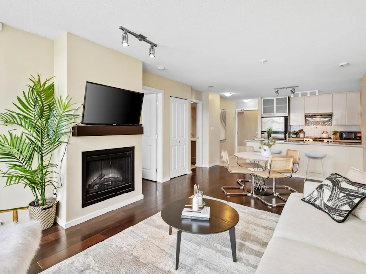 1102-2289 Yukon Crescent, Burnaby, BC, V5C 0B2 - 4