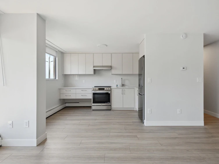 306-145 St. Georges Avenue, North Vancouver, BC, V7L 3G8 - 8
