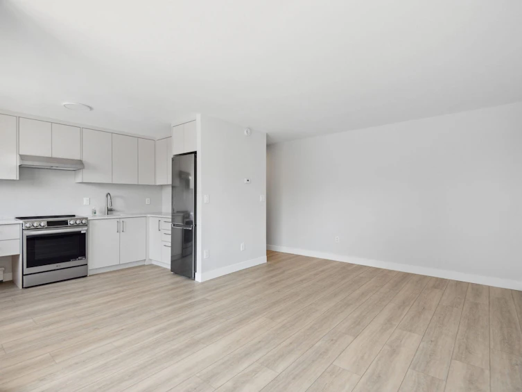 306-145 St. Georges Avenue, North Vancouver, BC, V7L 3G8 - 9