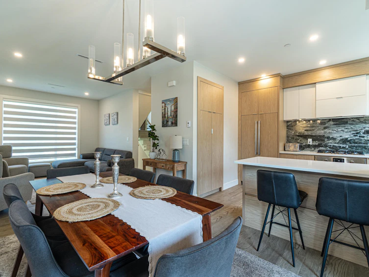 11-933 Premier Street, North Vancouver, BC, V7J 0E4 - 6