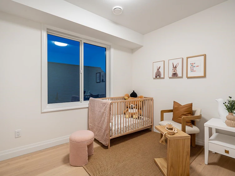 4064 Pender Street, Burnaby, BC, V5C 2L8 - 13