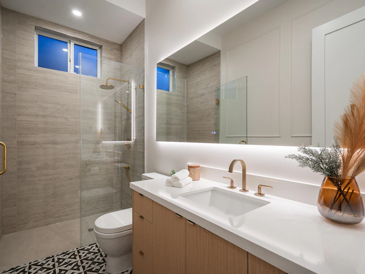 4064 Pender Street, Burnaby, BC, V5C 2L8 - 19