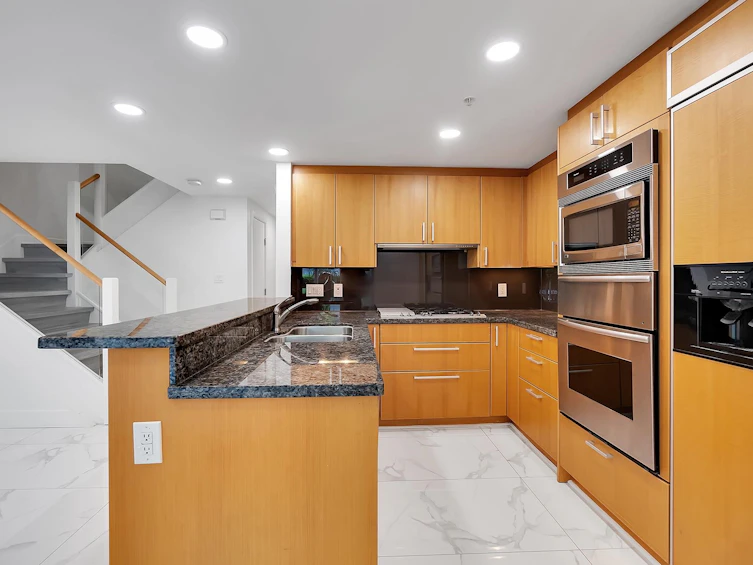 TH31-1277 W Cordova Street, Vancouver, BC, V6C 3P9 - 18