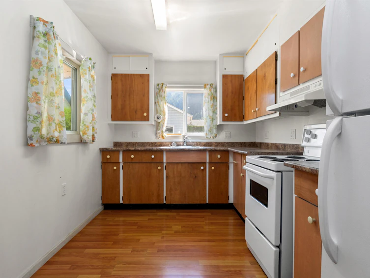 640 Fort Street, Hope, BC, V0X 1L4 - 2