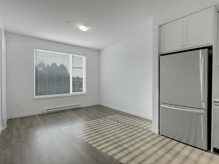 308-13623 81a Avenue, Surrey, BC, V3W 3N7 - 2