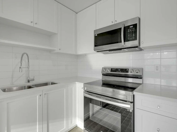 308-13623 81a Avenue, Surrey, BC, V3W 3N7 - 10