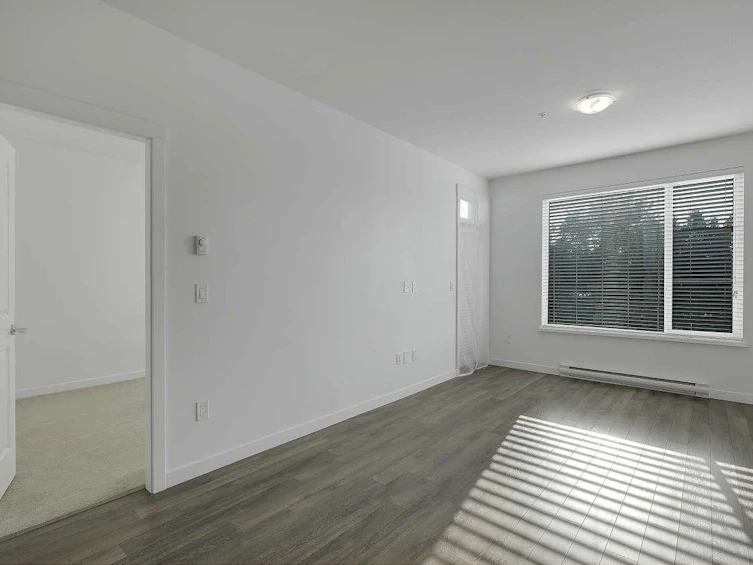 308-13623 81a Avenue, Surrey, BC, V3W 3N7 - 13