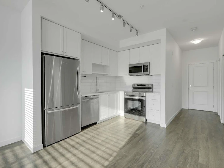 308-13623 81a Avenue, Surrey, BC, V3W 3N7 - 8