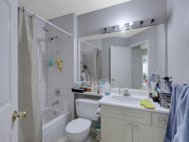 411-13900 Hyland Road, Surrey, BC, V3W 2C3 - 14