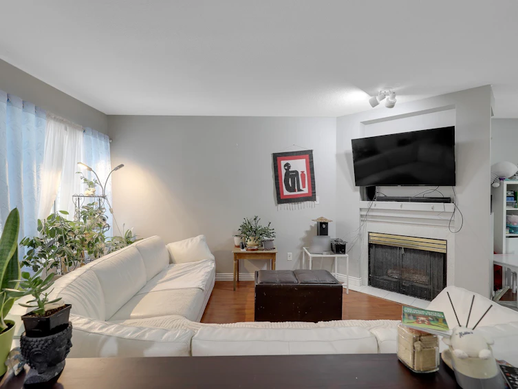 411-13900 Hyland Road, Surrey, BC, V3W 2C3 - 3
