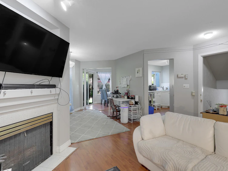 411-13900 Hyland Road, Surrey, BC, V3W 2C3 - 6