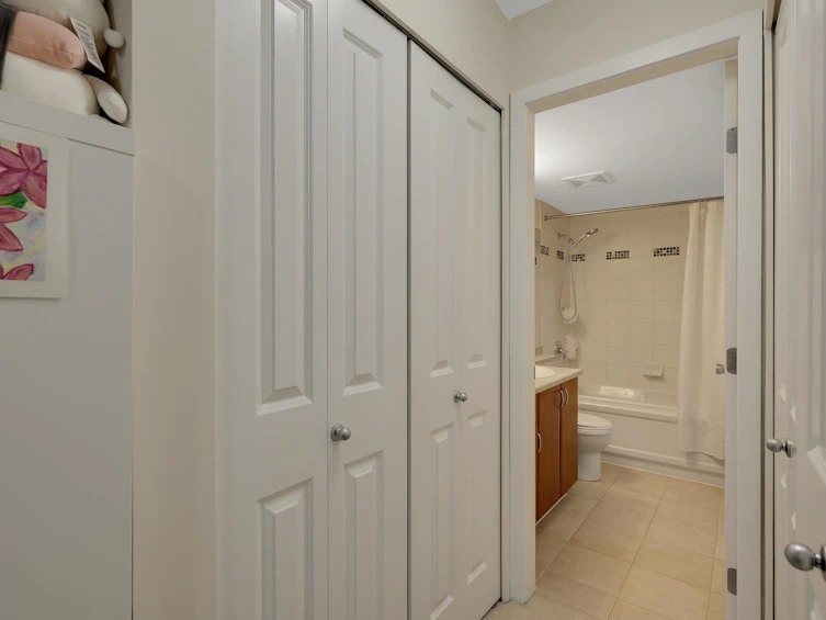 114-14885 105 Avenue, Surrey, BC, V3R 2V6 - 19