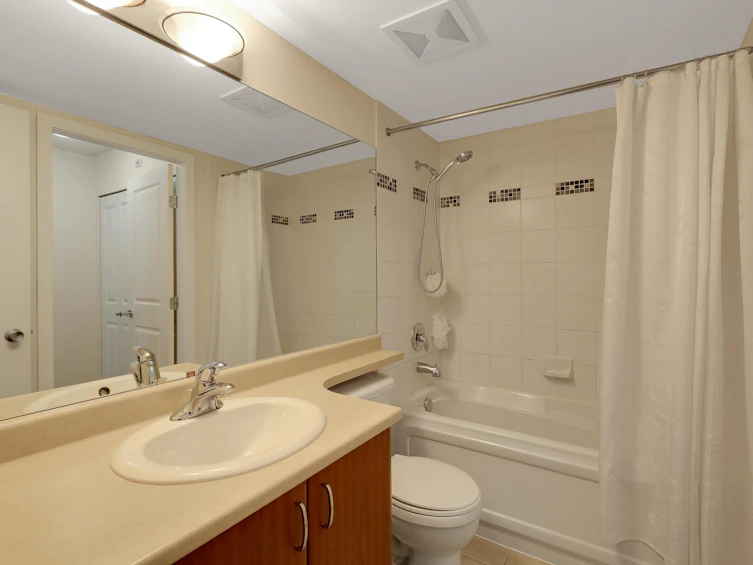 114-14885 105 Avenue, Surrey, BC, V3R 2V6 - 17
