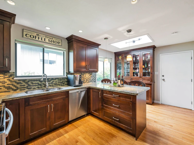 6751 Westview Drive, Delta, BC, V4E 2L7 - 7
