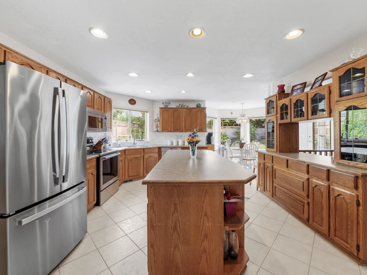 2215 Sorrento Drive, Coquitlam, BC, V3K 6H6 - 9