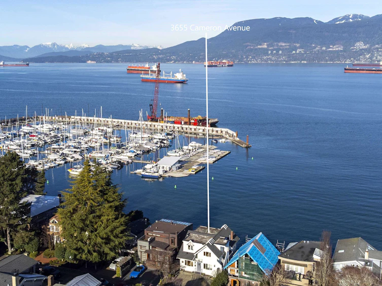 3655 Cameron Avenue, Vancouver, BC, V6R 1A1 - 2