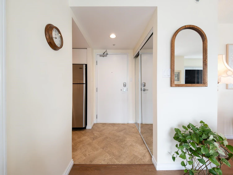 2204-183 Keefer Place, Vancouver, BC, V6B 6B9 - 4