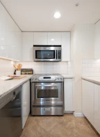 2204 183 Keefer Place