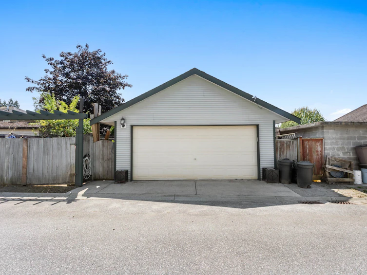 23887 117b Avenue, Maple Ridge, BC, V4R 2V6 - 32
