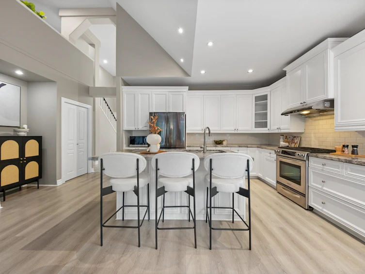 15460 36a Avenue, Surrey, BC, V3Z 0G9 - 13