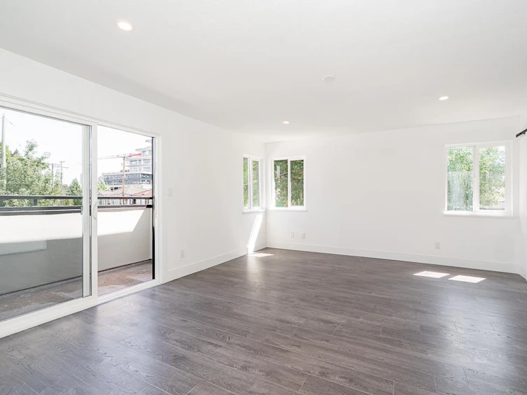 1594 Whitsell Avenue, Burnaby, BC, V5C 5E6 - 19