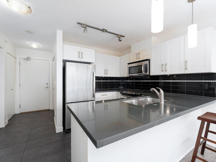 1902-7090 Edmonds Street, Burnaby, BC, V3N 0C6 - 11