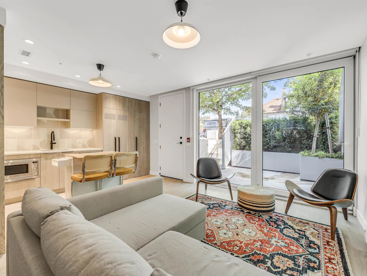 308 E 15th Avenue, Vancouver, BC, V5T 2R1