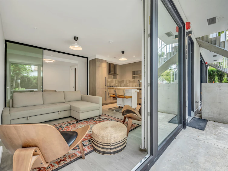 308 E 15th Avenue, Vancouver, BC, V5T 2R1 - 20