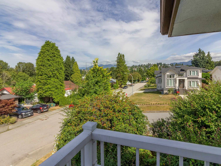 1450 Howard Avenue, Burnaby, BC, V5B 3S3 - 14