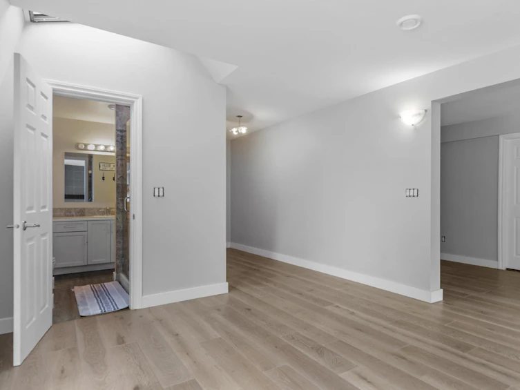 9233 Hayward Street, Mission, BC, V2V 1J1 - 30