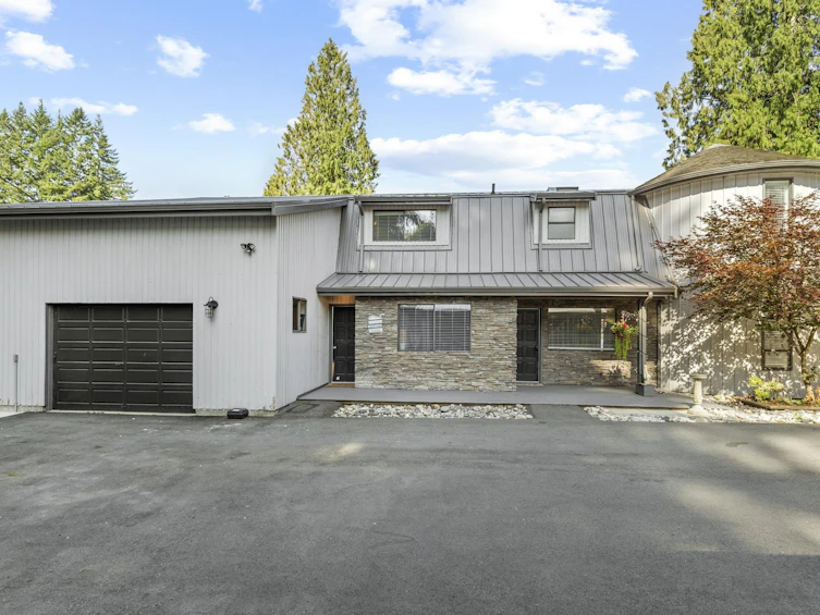 9233 Hayward Street, Mission, BC, V2V 1J1 - 4
