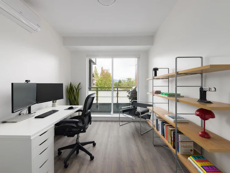302-4289 Hastings Street, Burnaby, BC, V5C 2J5 - 7