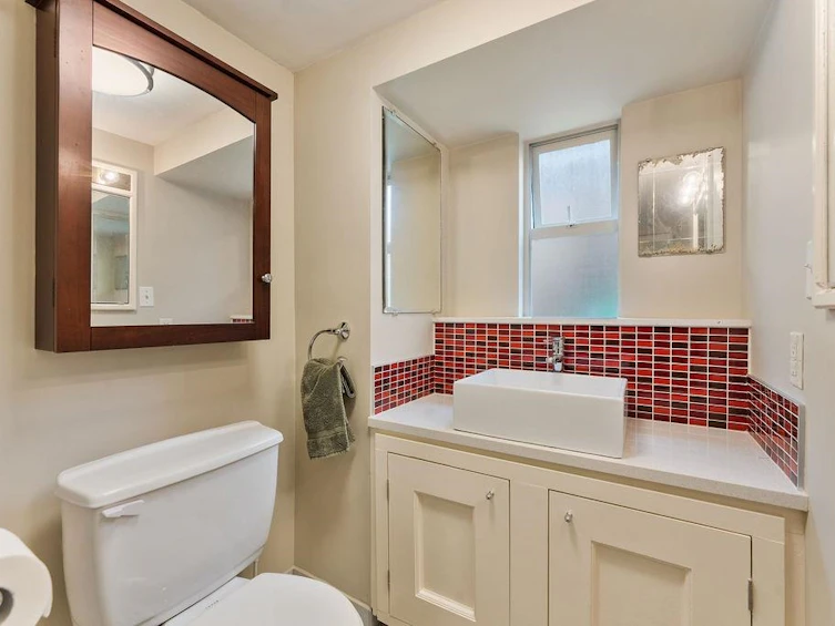 3205 E Georgia Street, Vancouver, BC, V5K 2L2 - 34