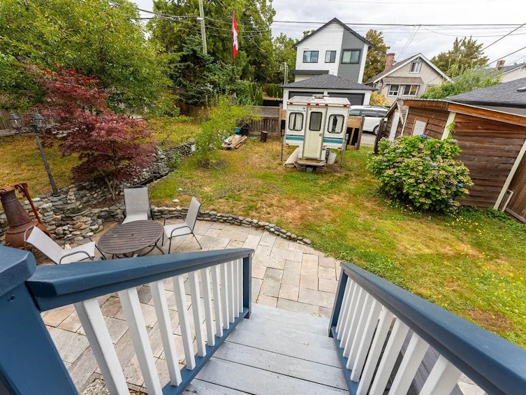 3205 E Georgia Street, Vancouver, BC, V5K 2L2 - 25