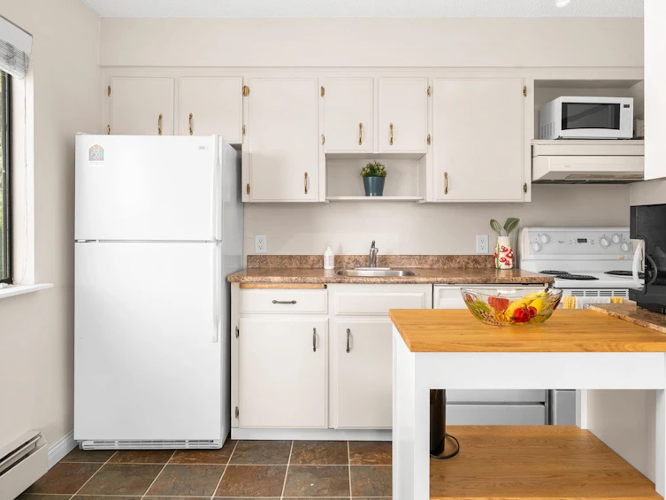 8-137 E 5th Street, North Vancouver, BC, V7L 1L3 - 10