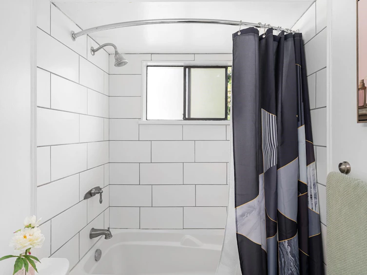 8-137 E 5th Street, North Vancouver, BC, V7L 1L3 - 15