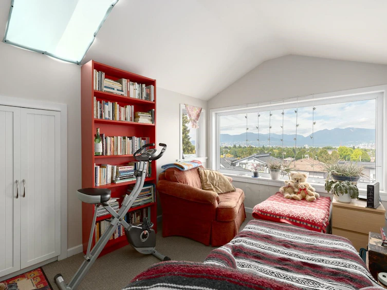 1365 E 36th Avenue, Vancouver, BC, V5W 1E1 - 9