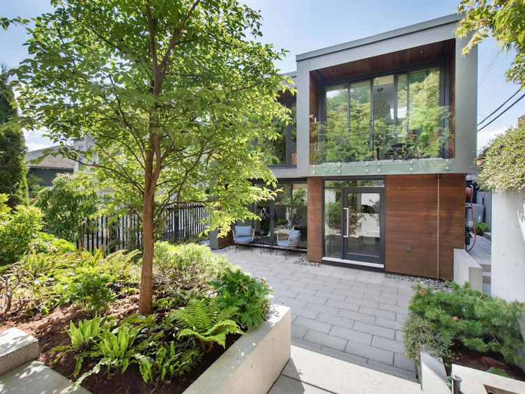 3895 Lonsdale Avenue, North Vancouver, BC, V7N 3K8
