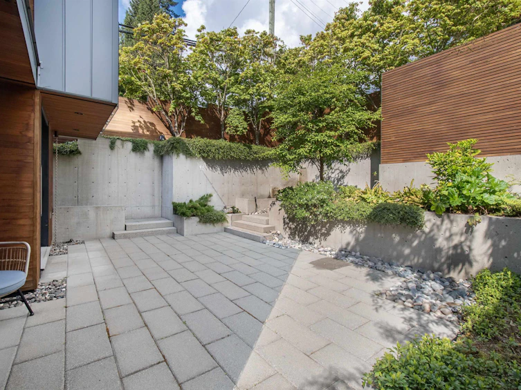 3895 Lonsdale Avenue, North Vancouver, BC, V7N 3K8 - 38