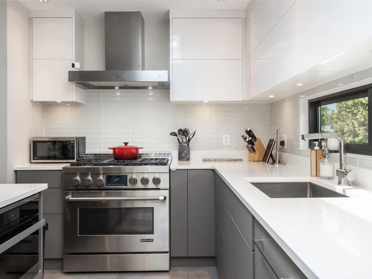 3895 Lonsdale Avenue, North Vancouver, BC, V7N 3K8 - 14