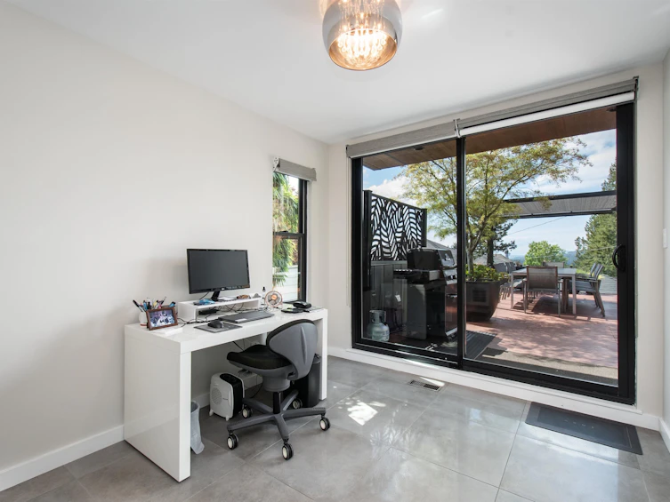 3895 Lonsdale Avenue, North Vancouver, BC, V7N 3K8 - 26