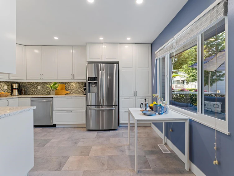 573 Carlsen Place, Port Moody, BC, V3H 4A1 - 3