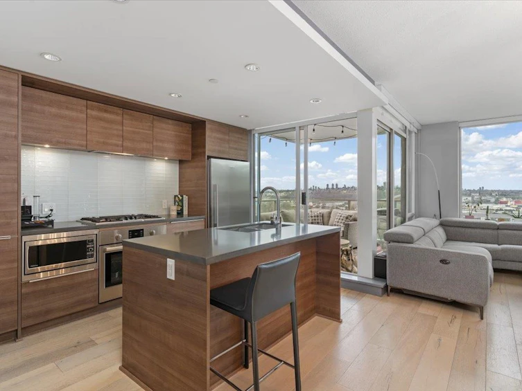 2004-1550 Fern Street, North Vancouver, BC, V7J 0A9 - 10