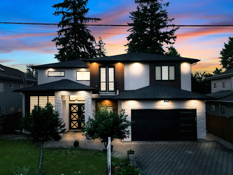 14231 70a Avenue, Surrey, BC, V3W 2J9